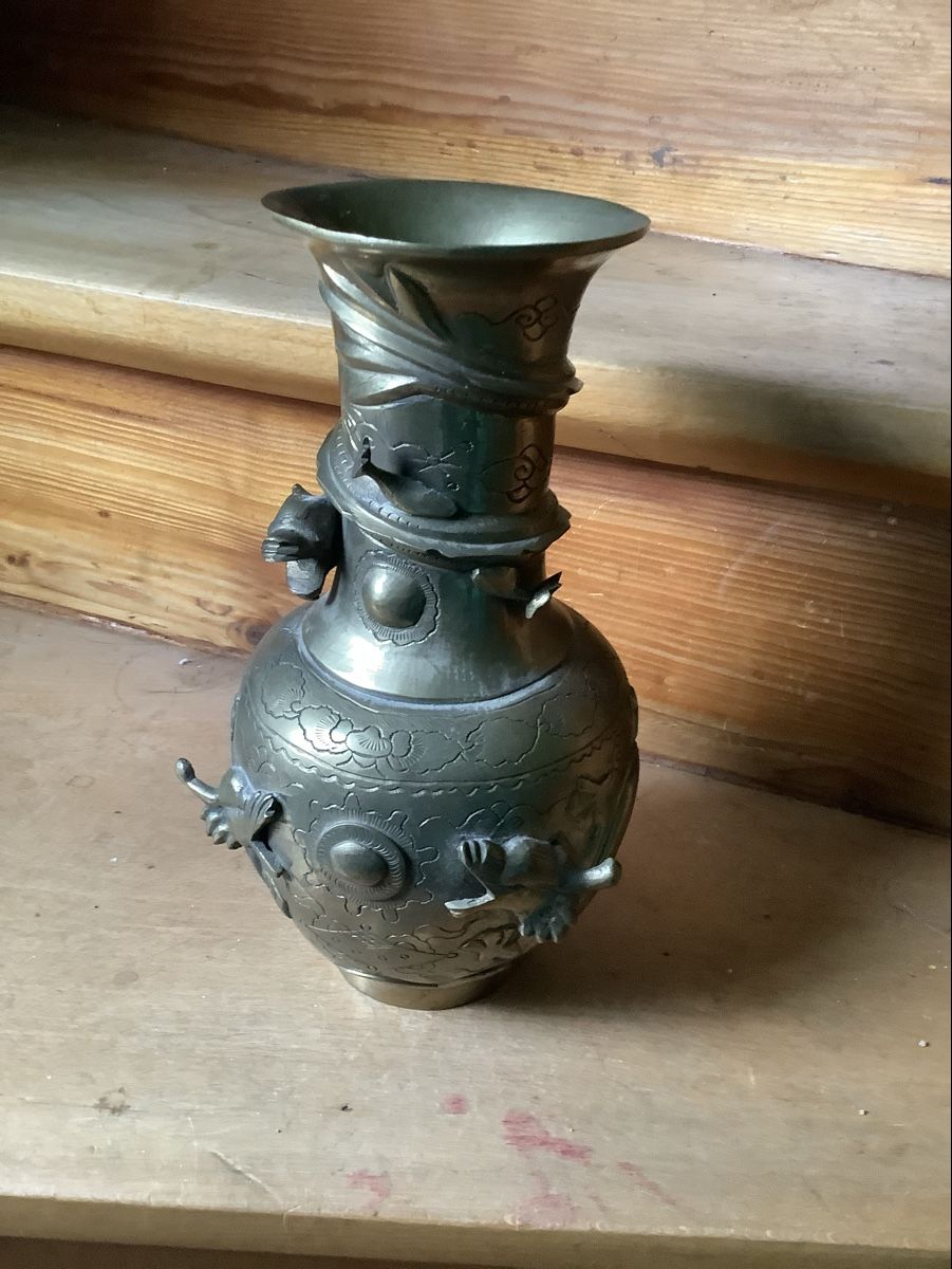 Vasen & Gefässe: Alte asiatische Metall Drachenvase – Gebraucht aus Zürich von Albatros57 2