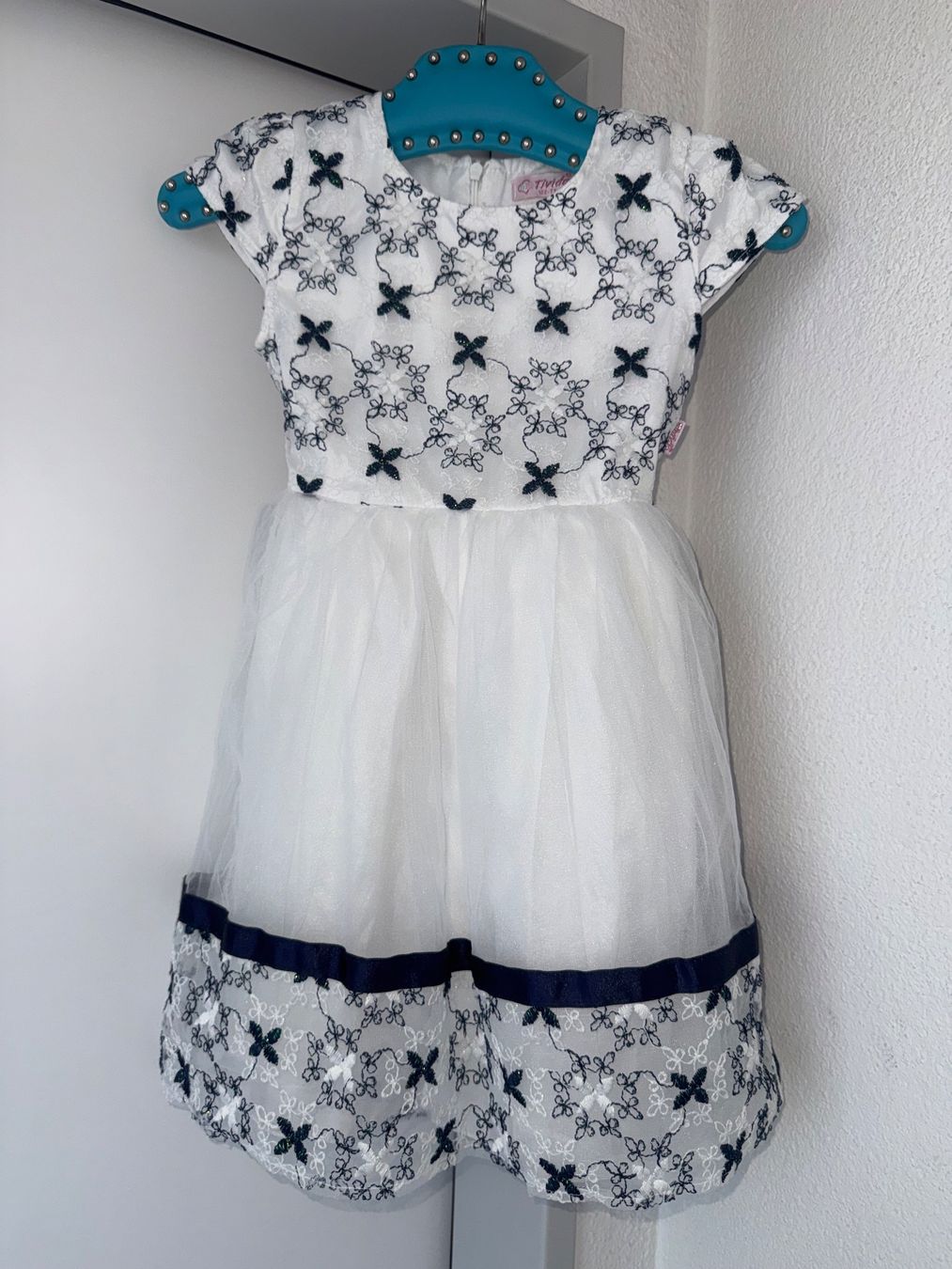 Vestiti & Gonne: Kinderkleid /122cm – Usato da Buchrain venduto da nat_pl5p