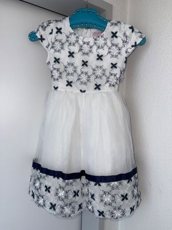 Kinderkleid /122cm