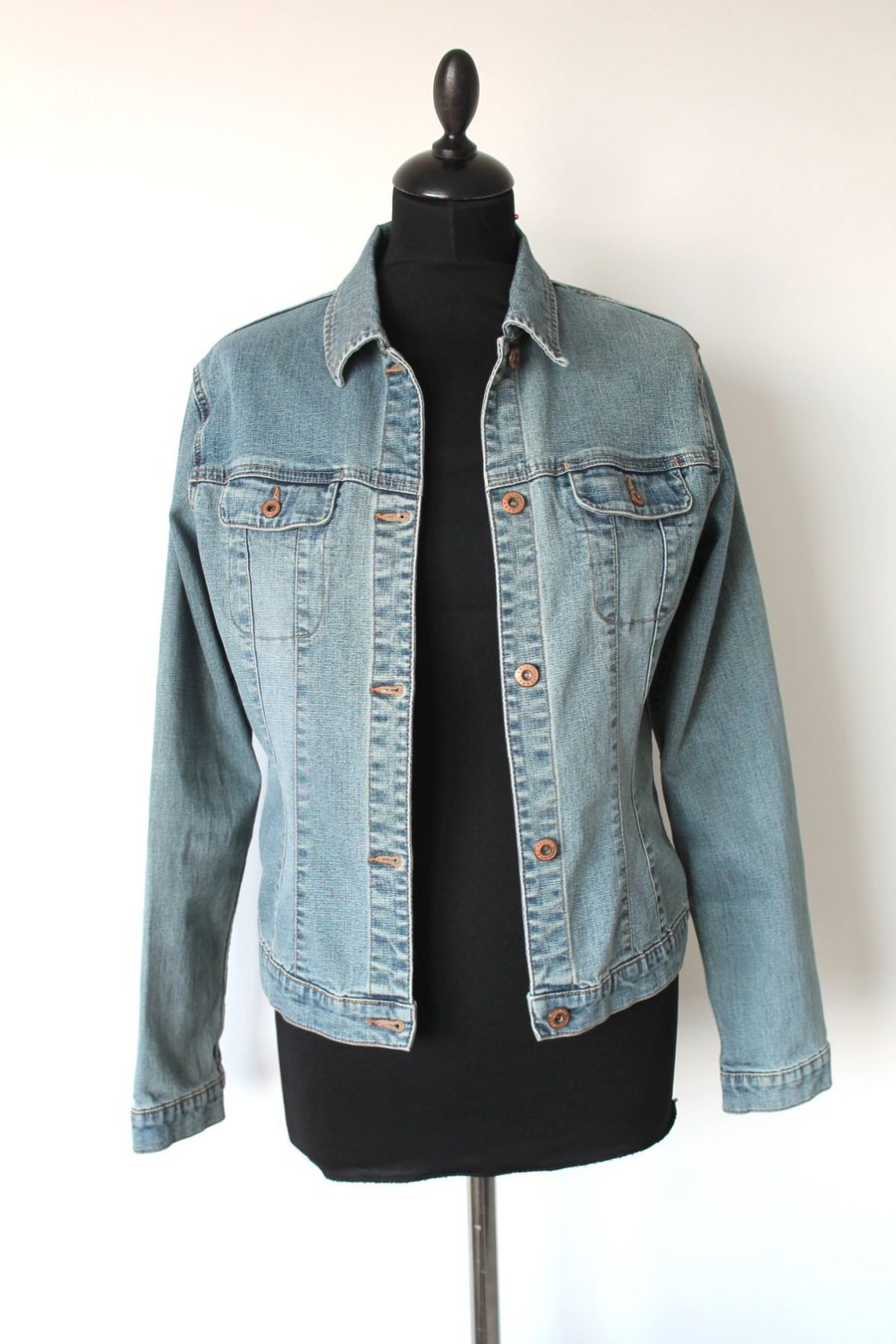 Giacche: Veste en jeans taille M – Usato da Chez-le-Bart venduto da jasse