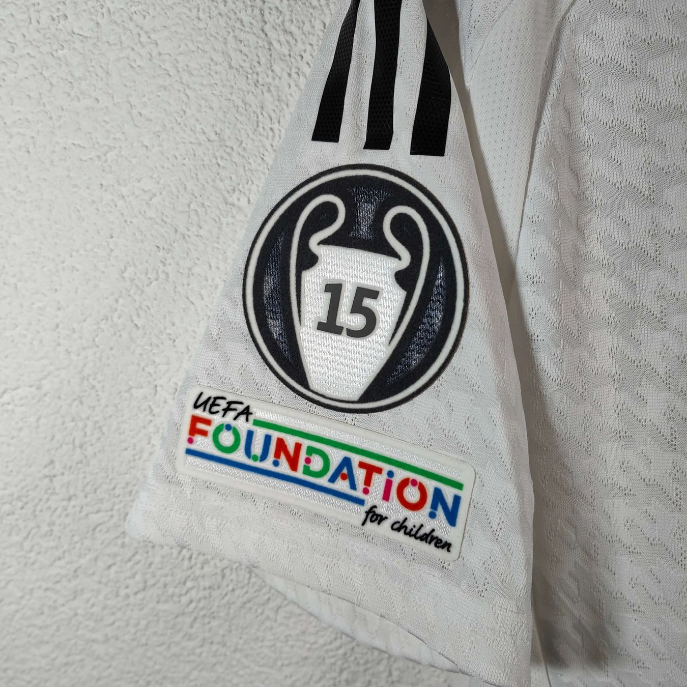 Real Madrid Canottiere & Pantaloni: Original 24-25 Real Madrid Home Trikot Player version Mbappé – Nuovo e nell'imballaggio originale da Martigny venduto da eternalpitch 2