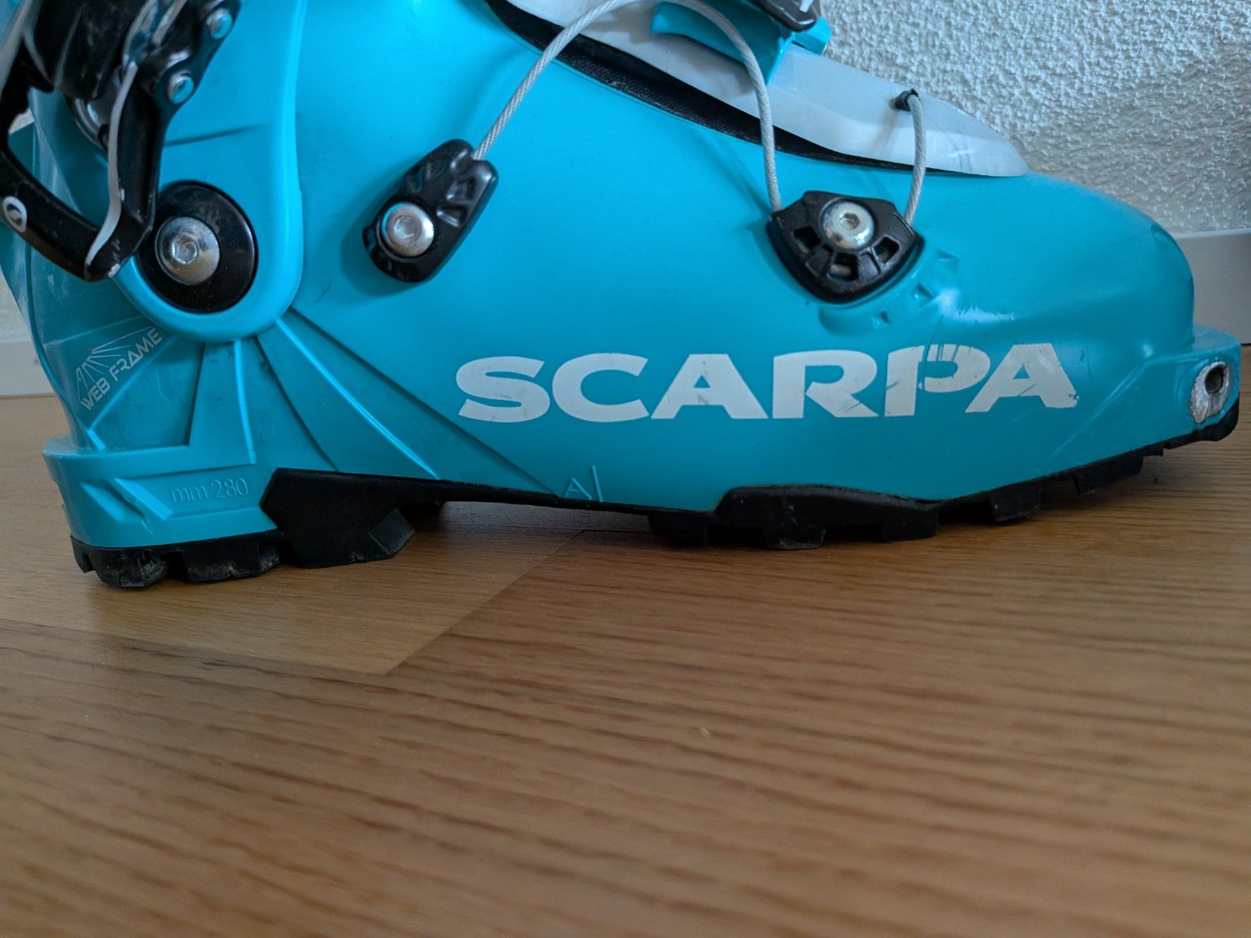Scarpa Scarpe da donna: Scarpa Skitourenschuhe Gea Gr 38 – Usato da Kriens venduto da Jasfi 2