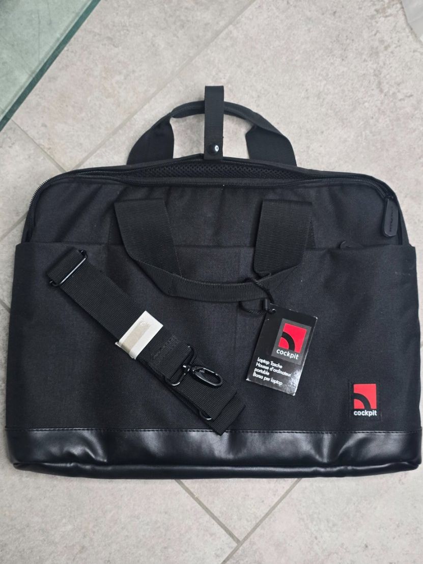 Sacs: Laptop Tasche Neu – Neuf avec emballage d'origine à Heerbrugg par Lulu022020 1