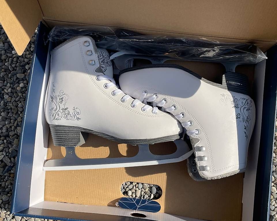 Pattini da ghiaccio: Patins à glace Rollerblade Stella  taille 39  neufs – Nuovo e nell'imballaggio originale da Jussy venduto da Retrove