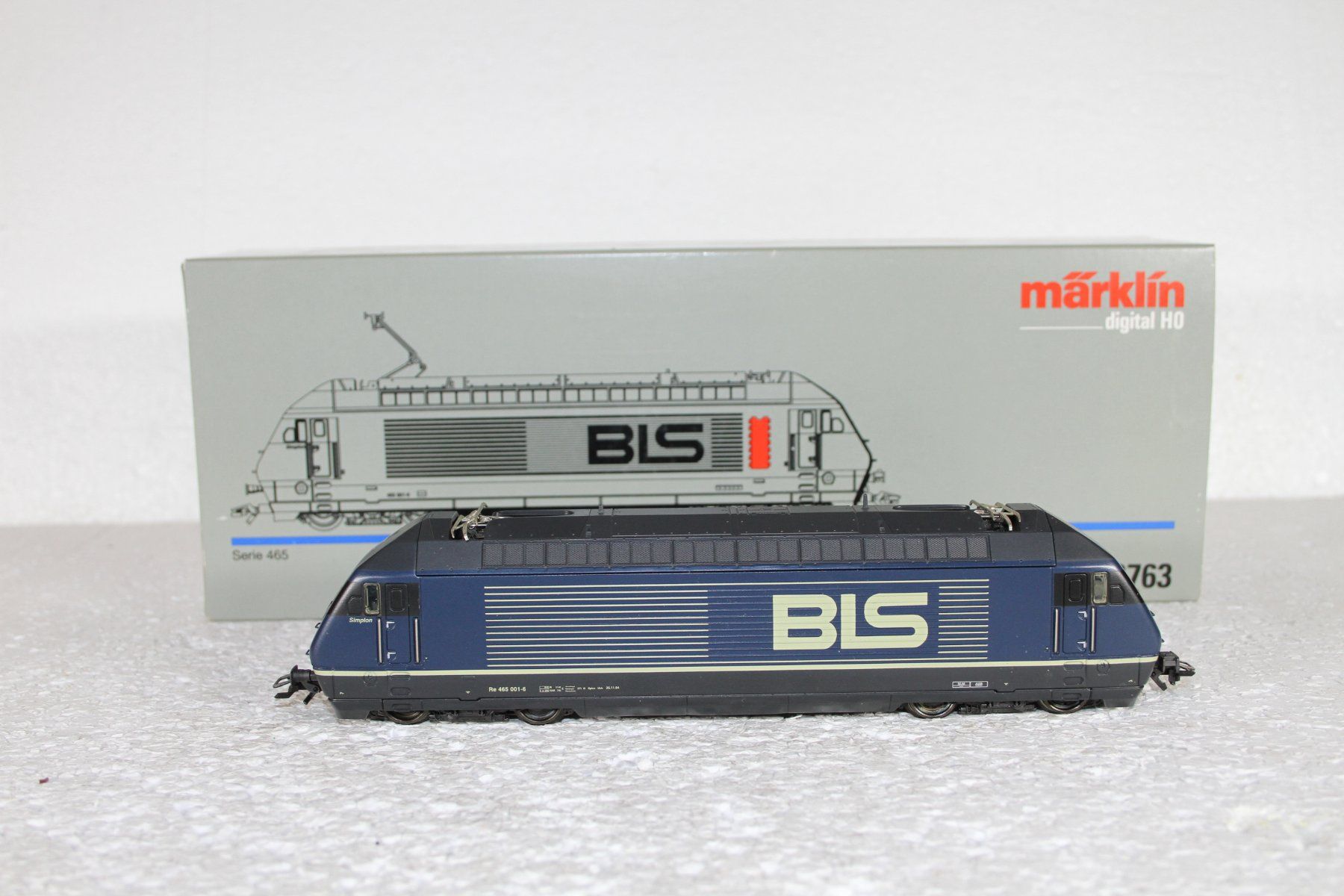 Märklin Modellini di ferrovie: Märklin 3763 BLS Re 465 digital OVP – Usato da Triesen venduto da cor_62ts 3