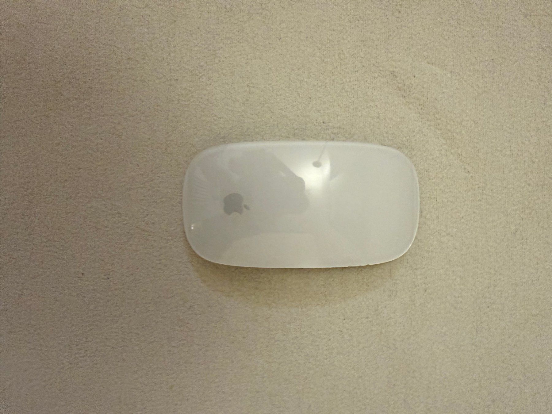 Apple Mouse: Apple Magic Mouse weiss, Originalverpackung, Top Zustand – Usato da Bern venduto da mat_rl7h 1