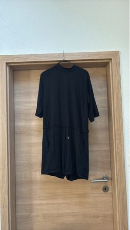 Combishort noir manches courtes