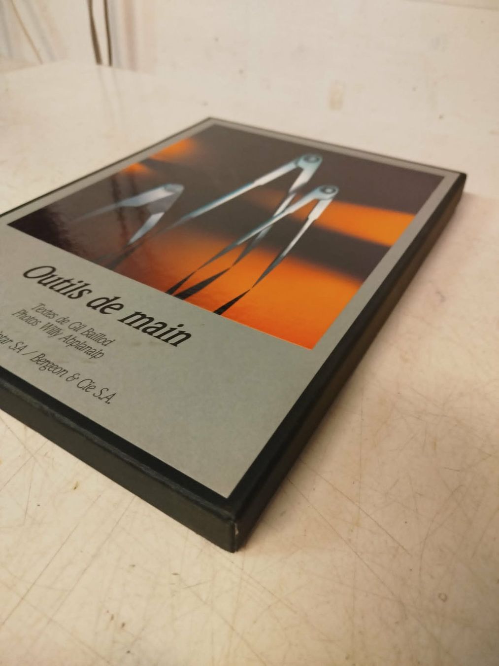 Libri: OUTILS DE MAIN - Gil Baillod, Ed. Scriptar – Usato da La Chaux-de-Fonds venduto da Emmaus2300CDF 1