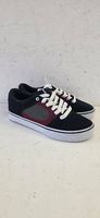 Chaussures enfant NEUVES ES, taille 33