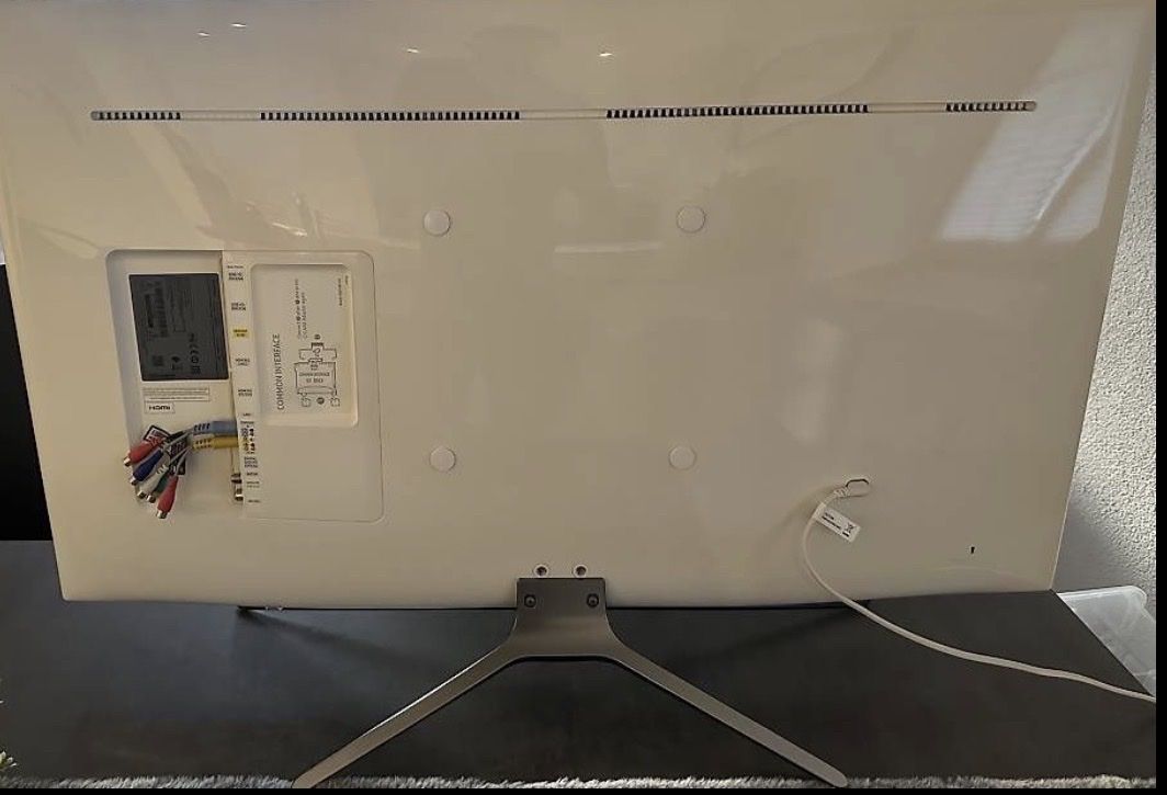 Fernseher: SAMSUNG TV 40zoll – Gebraucht aus Rickenbach SO von marinaliiv 1