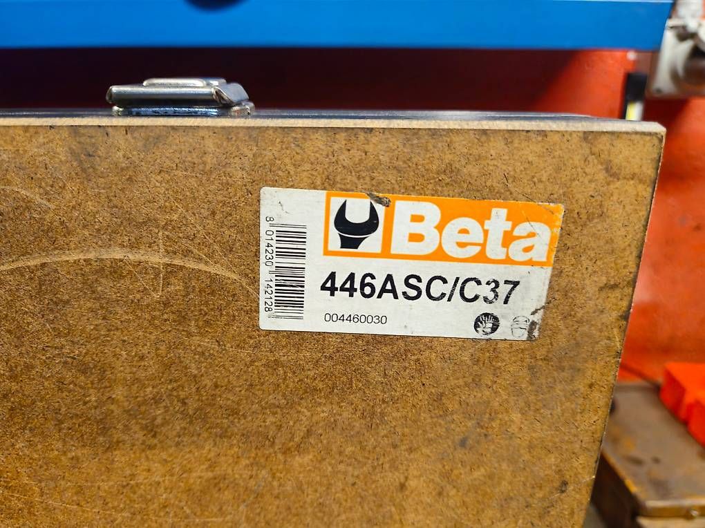 Tutti gli attrezzi: Set maschi e filiere BETA 446ASC/C37  37 pezzi UNC – Usato da Gordola venduto da garage.decar 1