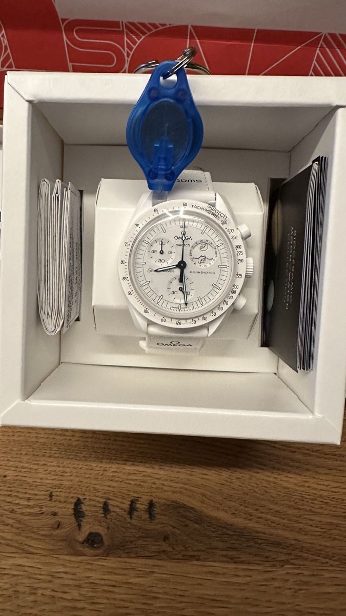 Swatch Orologi: Swatch Moonswatch Snoopy – Nuovo e nell'imballaggio originale da Illnau venduto da Harley670 5
