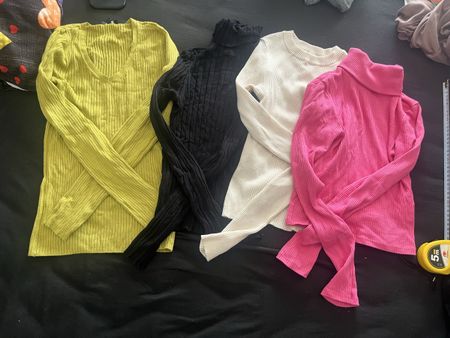 4 Langarmshirts gerippt verschiedene Farben neuwertig 
