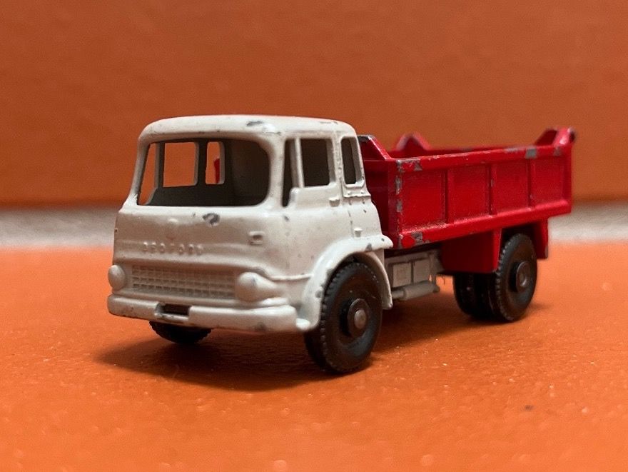 Matchbox Series Nr. 3 Bedford 7 1/2 Ton Tipper (Gebraucht) in Binningen ...