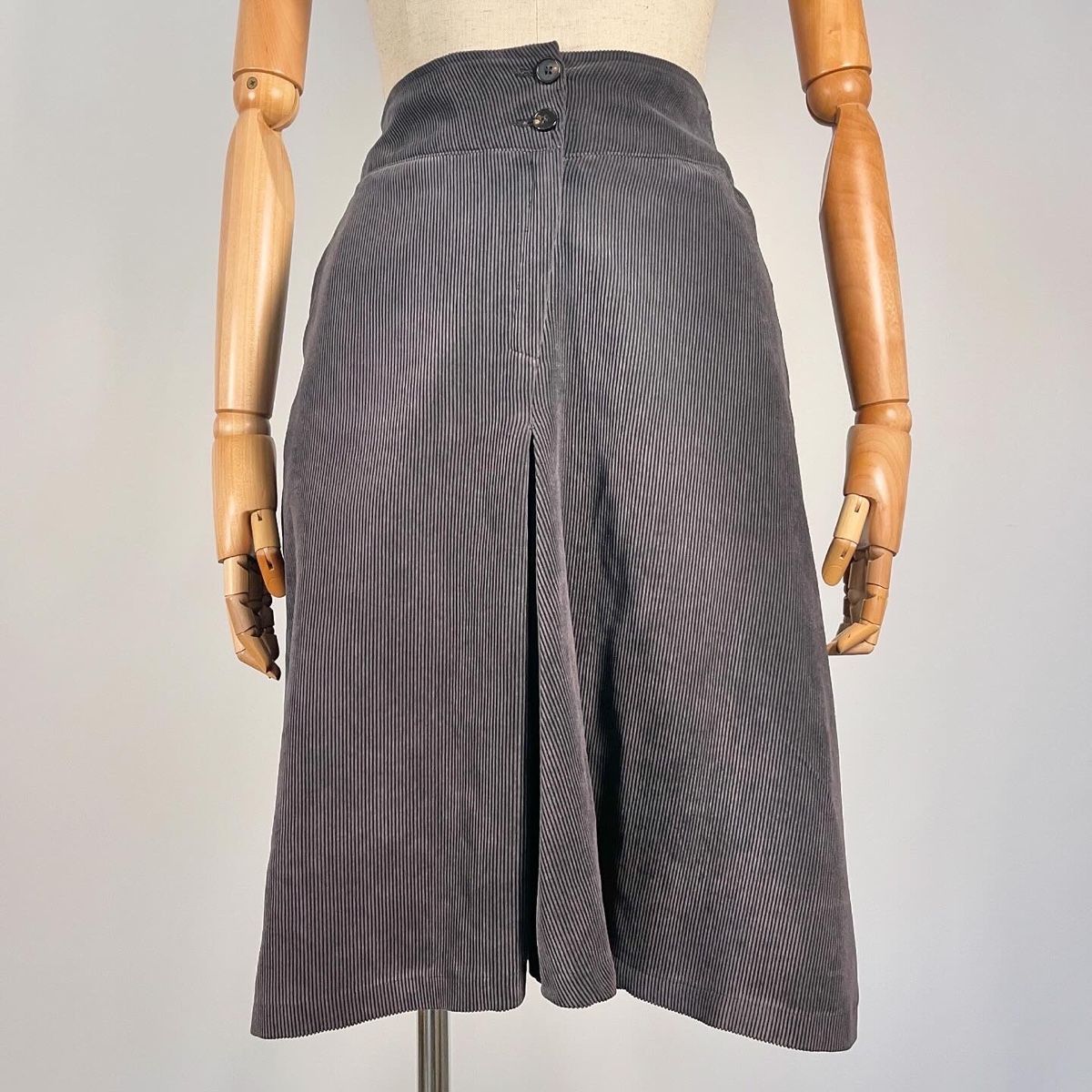 Lilith Gonne: LILITH Velvet Skirt – Nuovo (secondo la descrizione) da Freienbach venduto da Avviivva_Shop