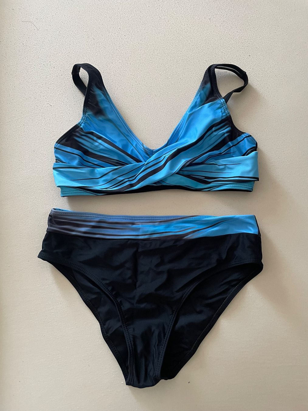 Costumi da bagno & Bikini: Hübscher Bikini, Gr. M – Nuovo (secondo la descrizione) da Uerkheim venduto da Jangela