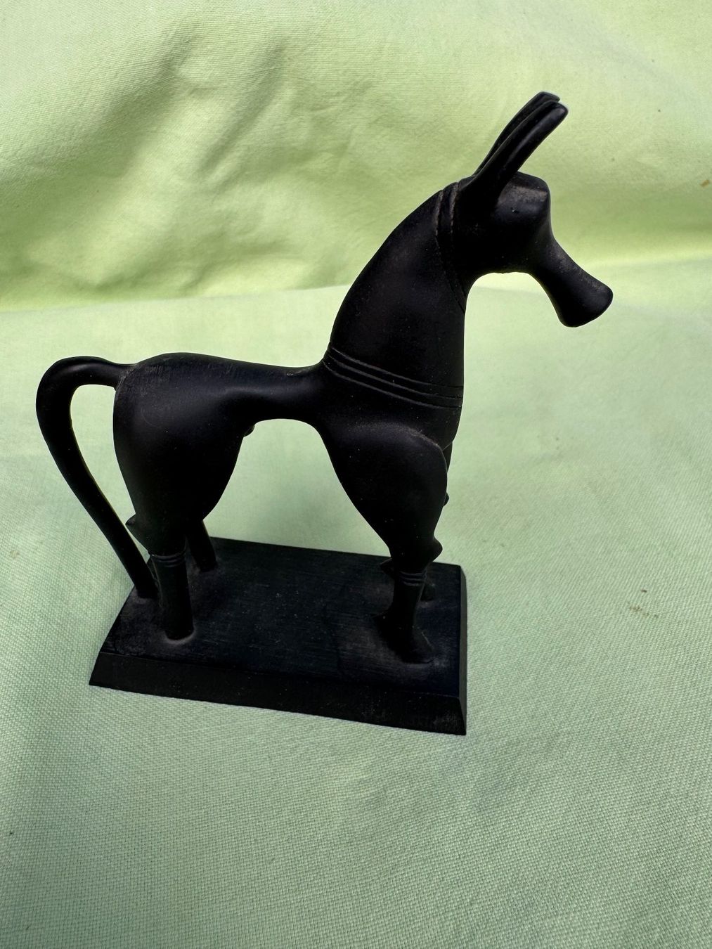 Skulpturen & Statuen: Pferdeskulptur – Gebraucht aus Ranflüh von kas_8b27