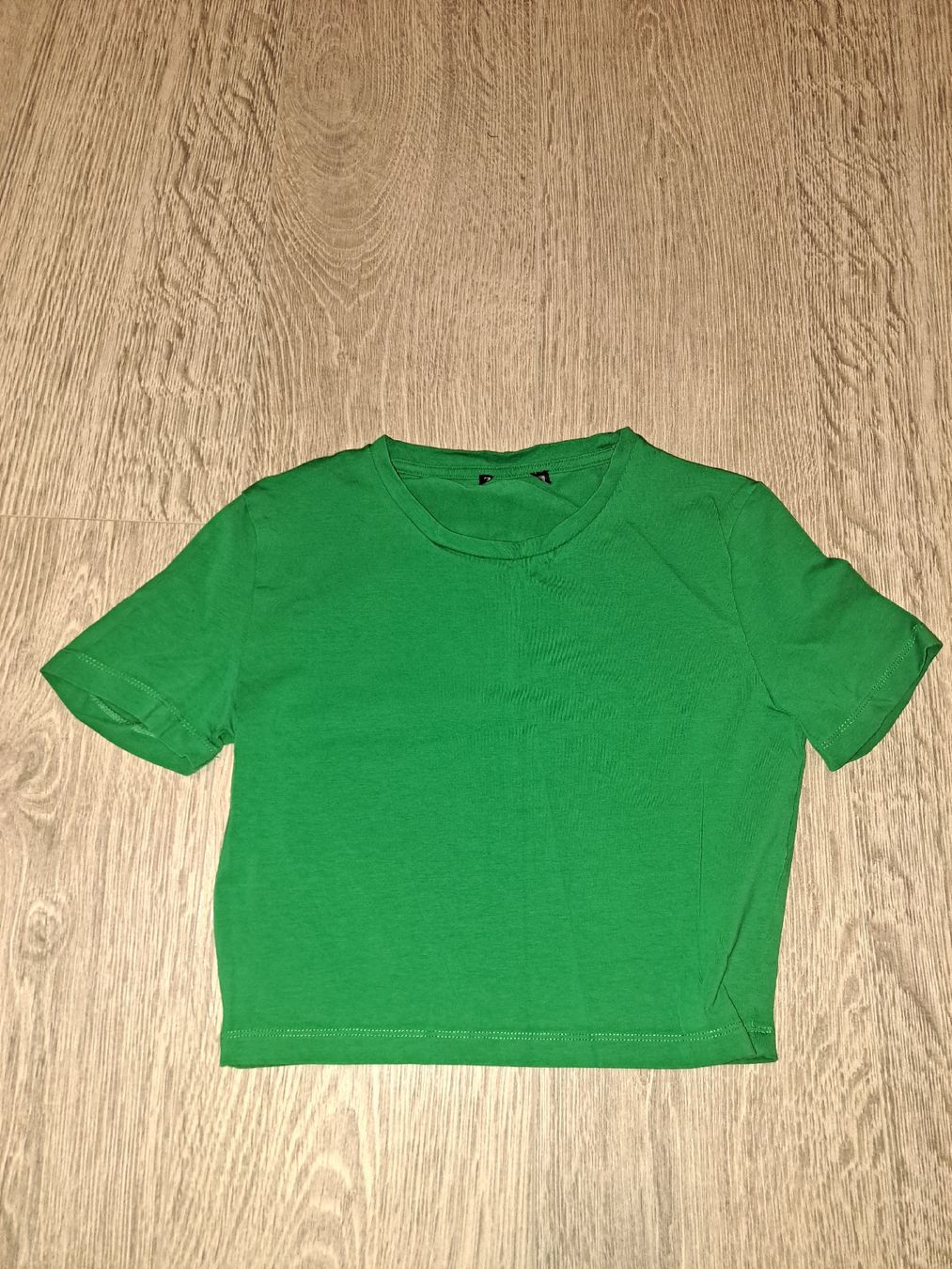 T-Shirts: Grünes T-shirt, Gr. M – Gebraucht aus Wetzikon ZH von secondhandsfashion