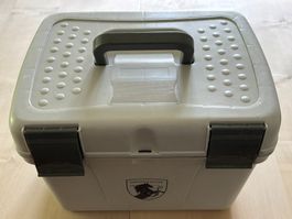 Putzbox SHOWMASTER mit diversen Putz- und Pflege-Utensilien