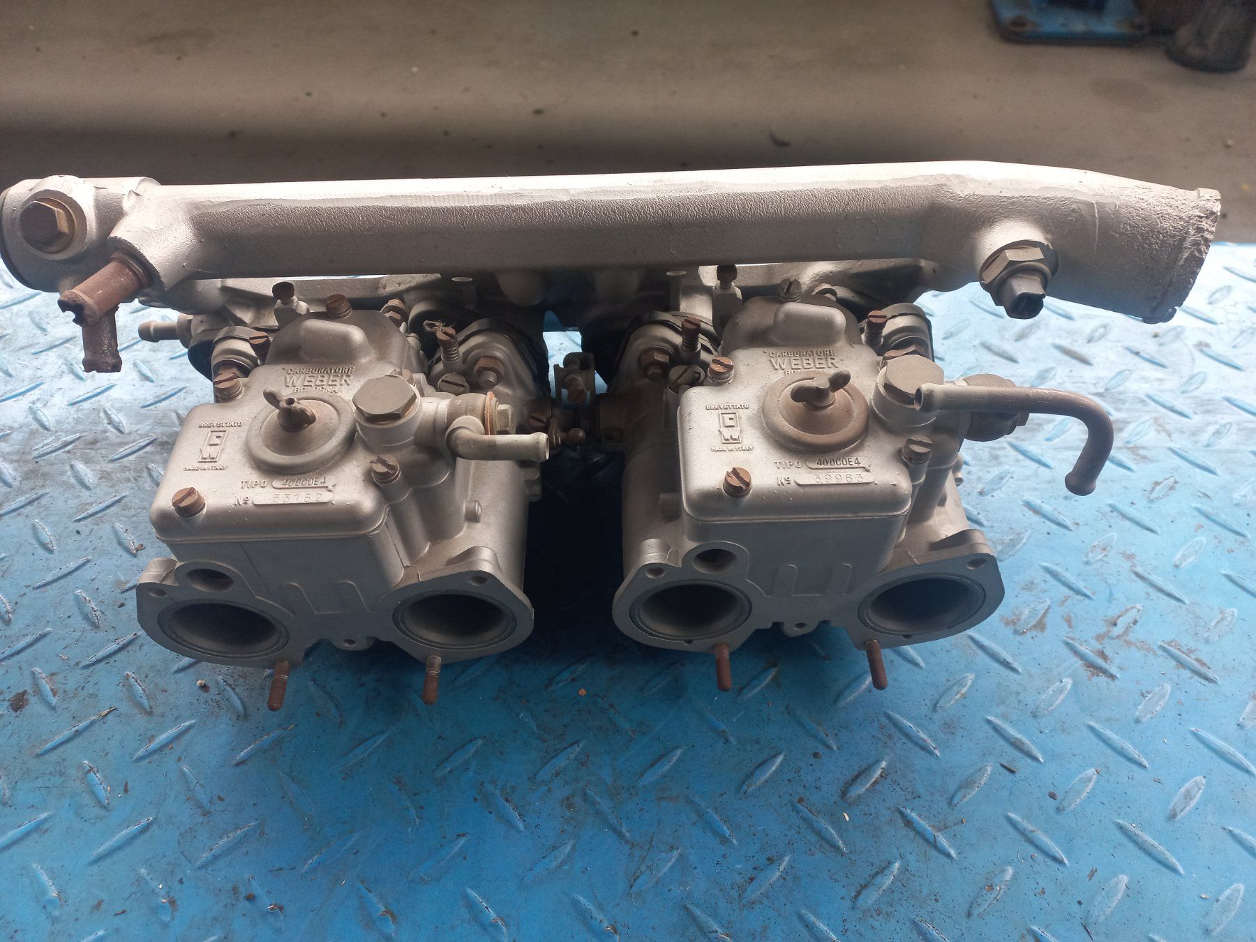 Tutti pezzi di ricambio auto: Oldtimer Vergaser / Doppelvergaser - Anlage WEBER 40DCOE4 – Usato da CH - DULLIKEN venduto da classiccarpartsstore 8