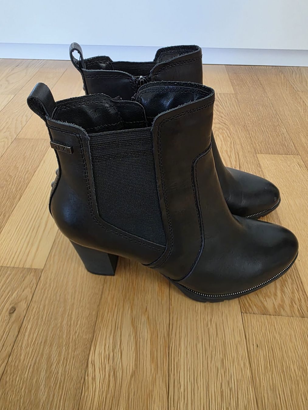 Scarpe da donna: Stiefell wenig getragen – Usato da Bätterkinden venduto da far_f282 5