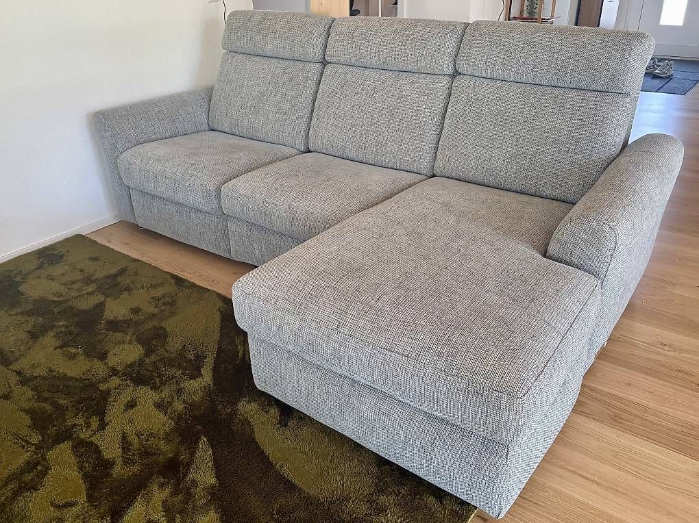 Sofas: Canapé Ravezza Poltrone Sofa quasi neuf – Gebraucht aus Lavigny von flo_5n9b
