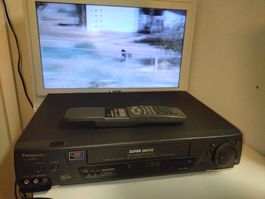 Magnétoscope Hi-Fi Panasonic NV-HD680 EG - Working