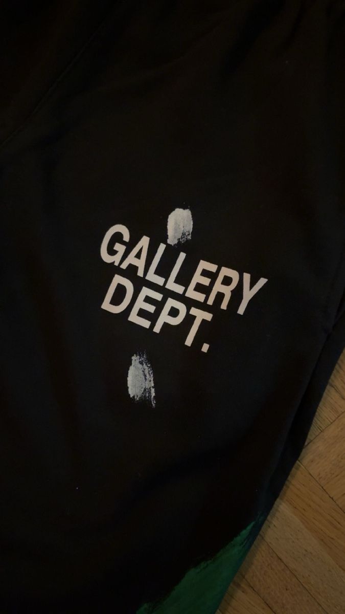Gallery Dept. Hosen: Gallery Dept. Jogginghose Schwarz - Grösse M – Neu (gemäss Beschreibung) aus Wallisellen von ac.wa