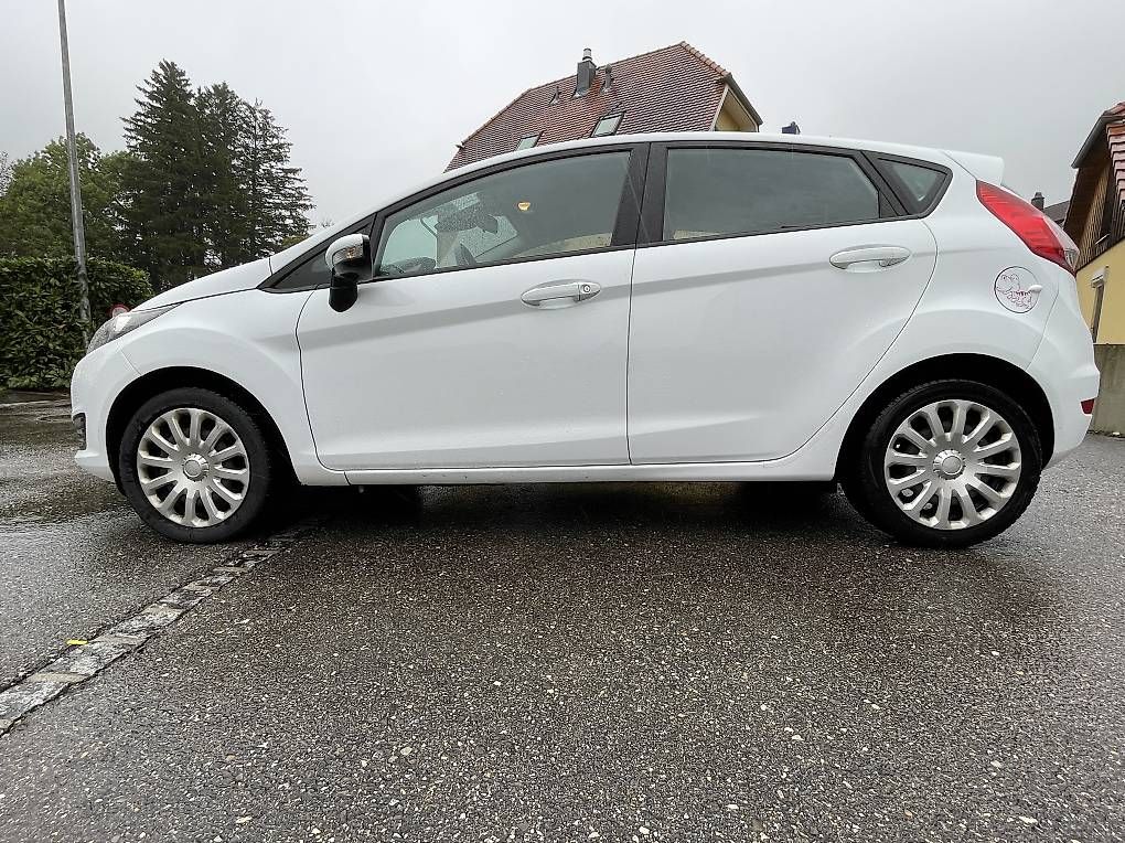 Ford Automobili: Ford Fiesta – Usato da Courtelary venduto da vic_z6nr 3