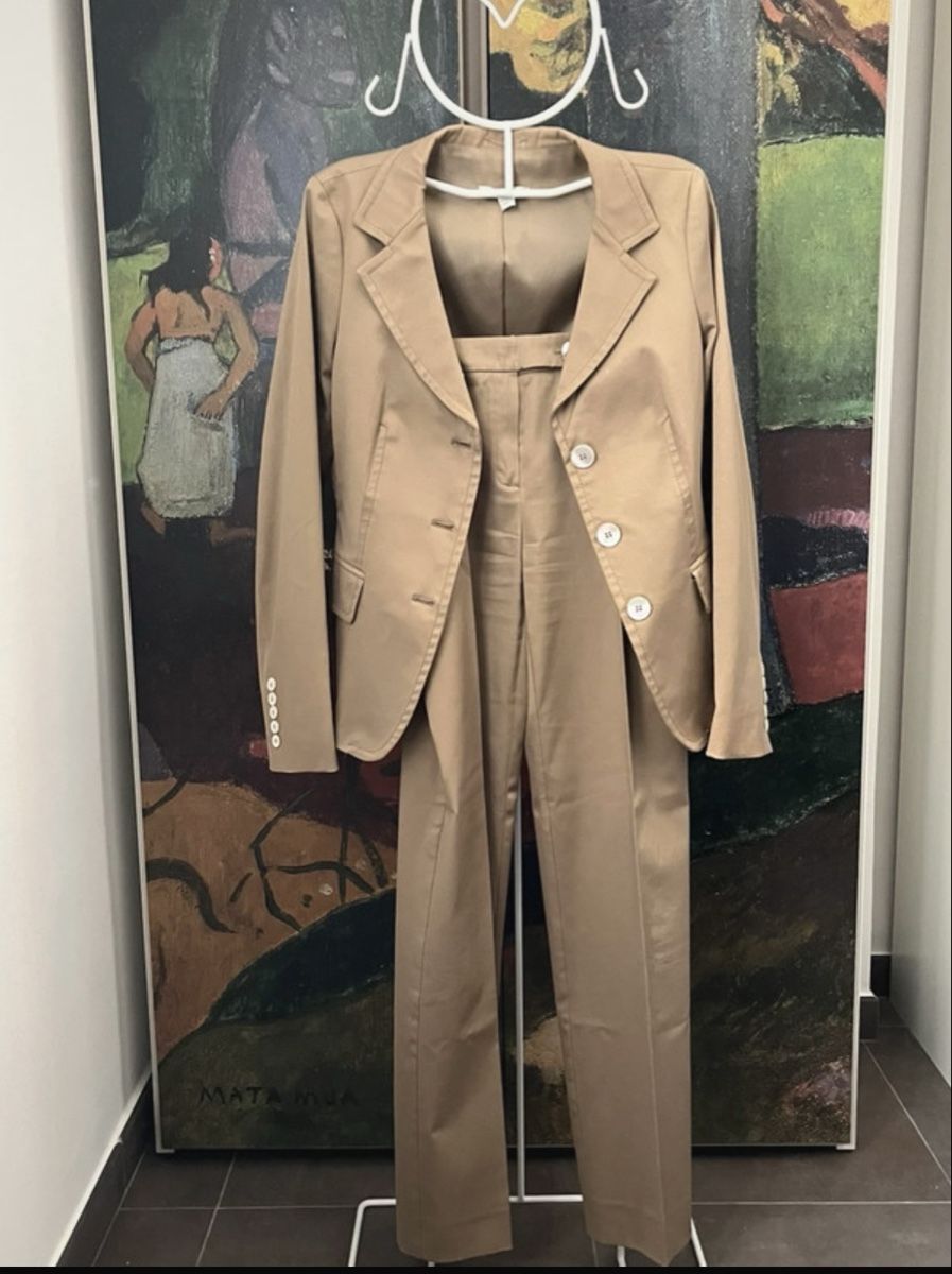 Marella Completi & Tailleur: Tailleur Marella tg 42 – Usato da Rancate venduto da Birbine 1