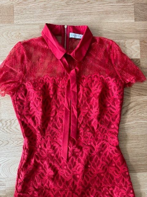 Sandro Kleider: Sandro Kleid rot Gr. 34 wie neu – Gebraucht aus Wabern von MagdalenaWabern 1