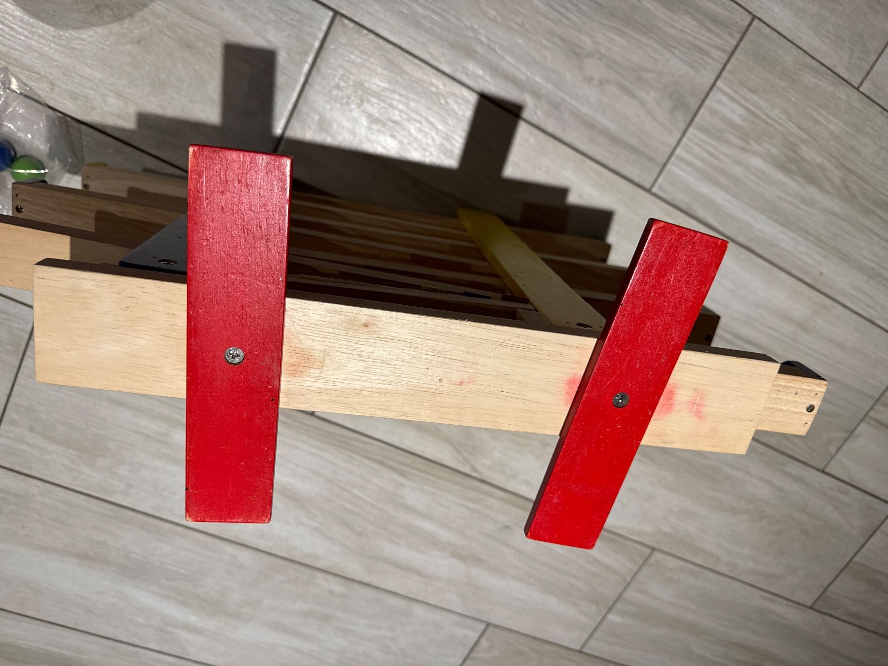 Spielzeuge: Holz Kugelbahn mit Xylophon – Gebraucht aus Gelterkinden von Familienferien 7