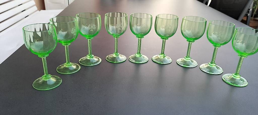 Bicchieri: Urangläser / Vaselineglas 9Stück – Usato da Steinach venduto da Tsgweh