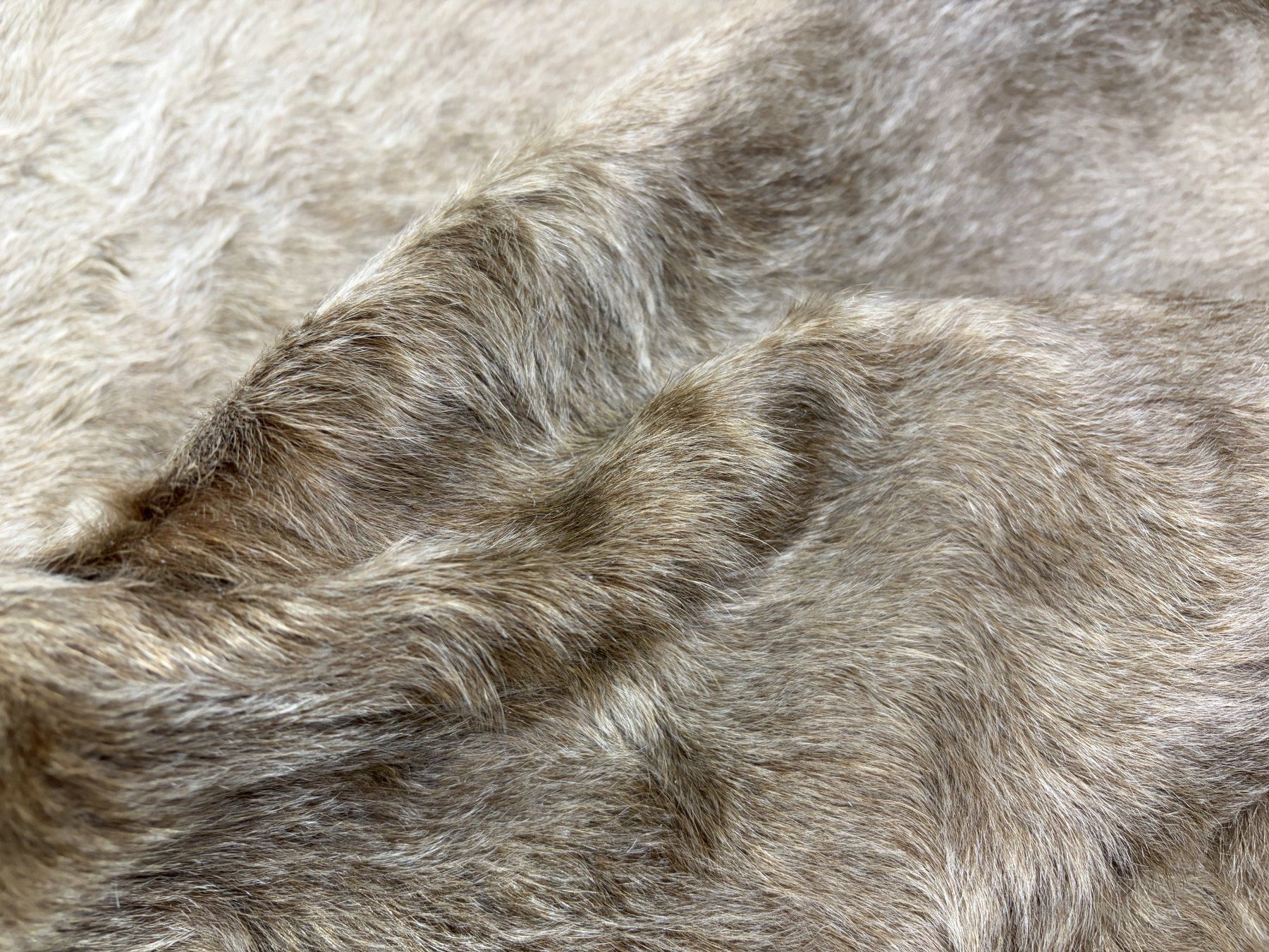 Teppiche: echtes Kuhfell Teppich – Neu und originalverpackt aus Arbedo von patagonialeatherrugs 2