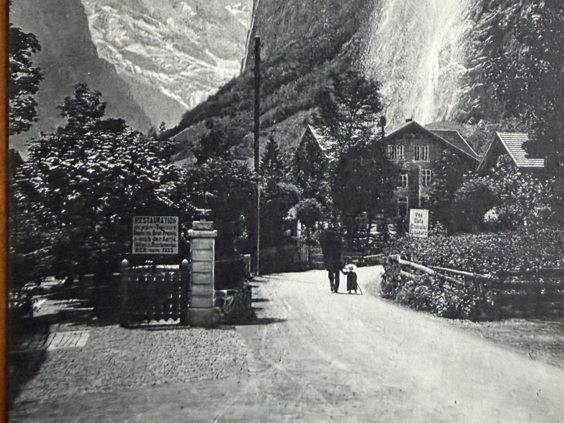 Cartoline postali: Lauterbrunnen - Staubbach - Animation - AK – Usato da Lutry venduto da Ediego 1