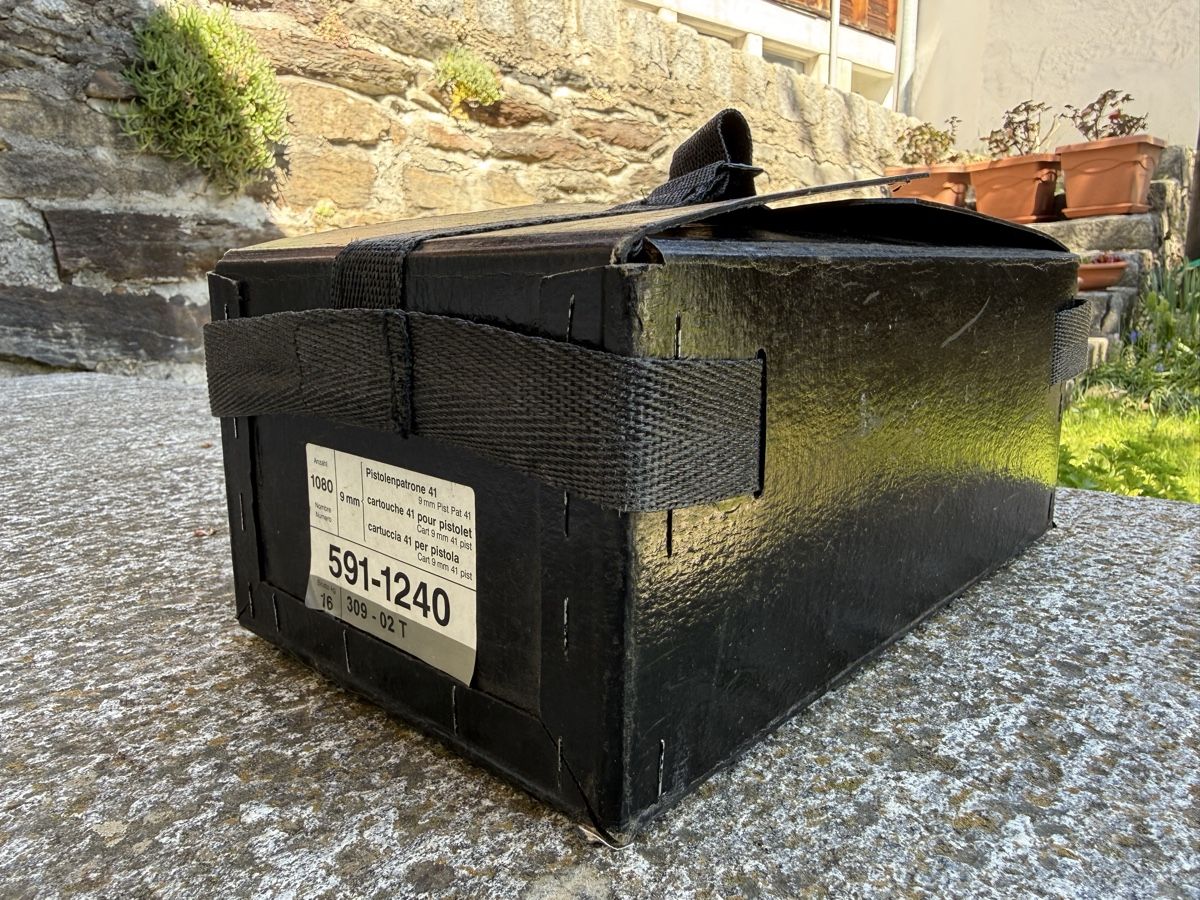 Attrezzatura & Pezzi di ricambio: Schweizer Armee Munitionskiste pistolenpatrone 9mm – Usato da Quinto venduto da Ticino_69 2