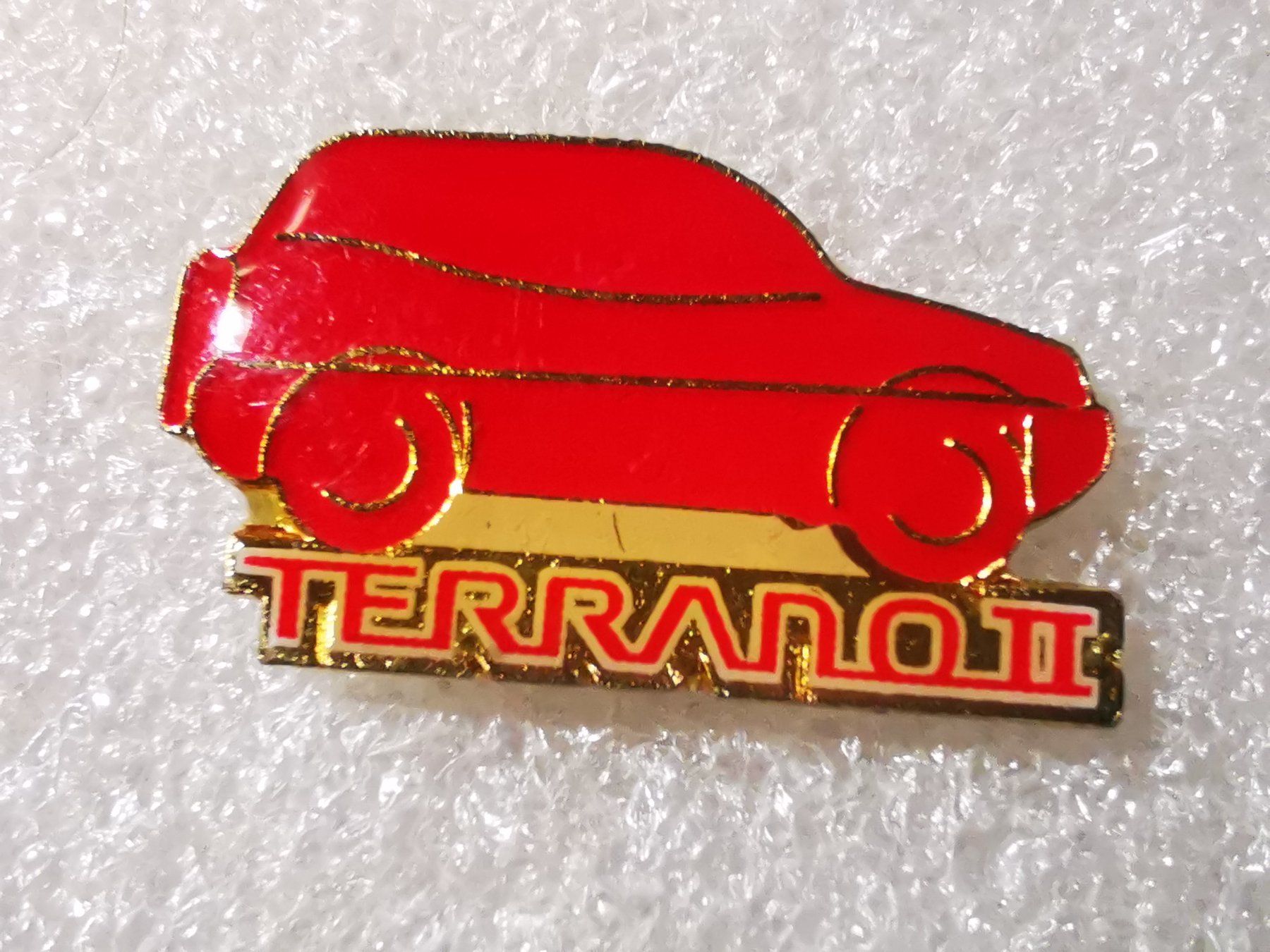 Placchette & Badge: Ansteckpin 15: Terrano 2 – Usato da Oppligen venduto da Pin-Fall-Shop