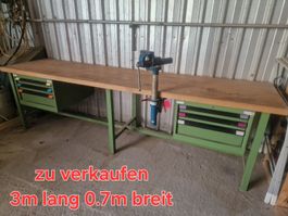 Werkbank mit 2 Schubladrnstock und Schraubstock