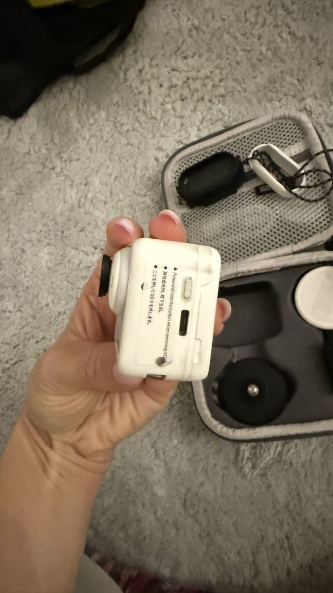Insta360 Action Cam: Insta360 Go 3 inkl. Zubehör – Nuovo (secondo la descrizione) da Zürich venduto da pri_c2jq 2