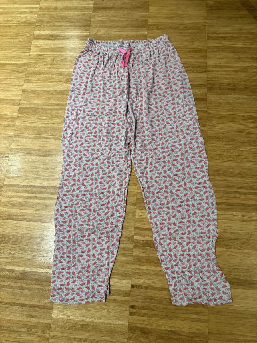 Negligees & Pigiami: Pajamas – Usato da Adliswil venduto da Marjin