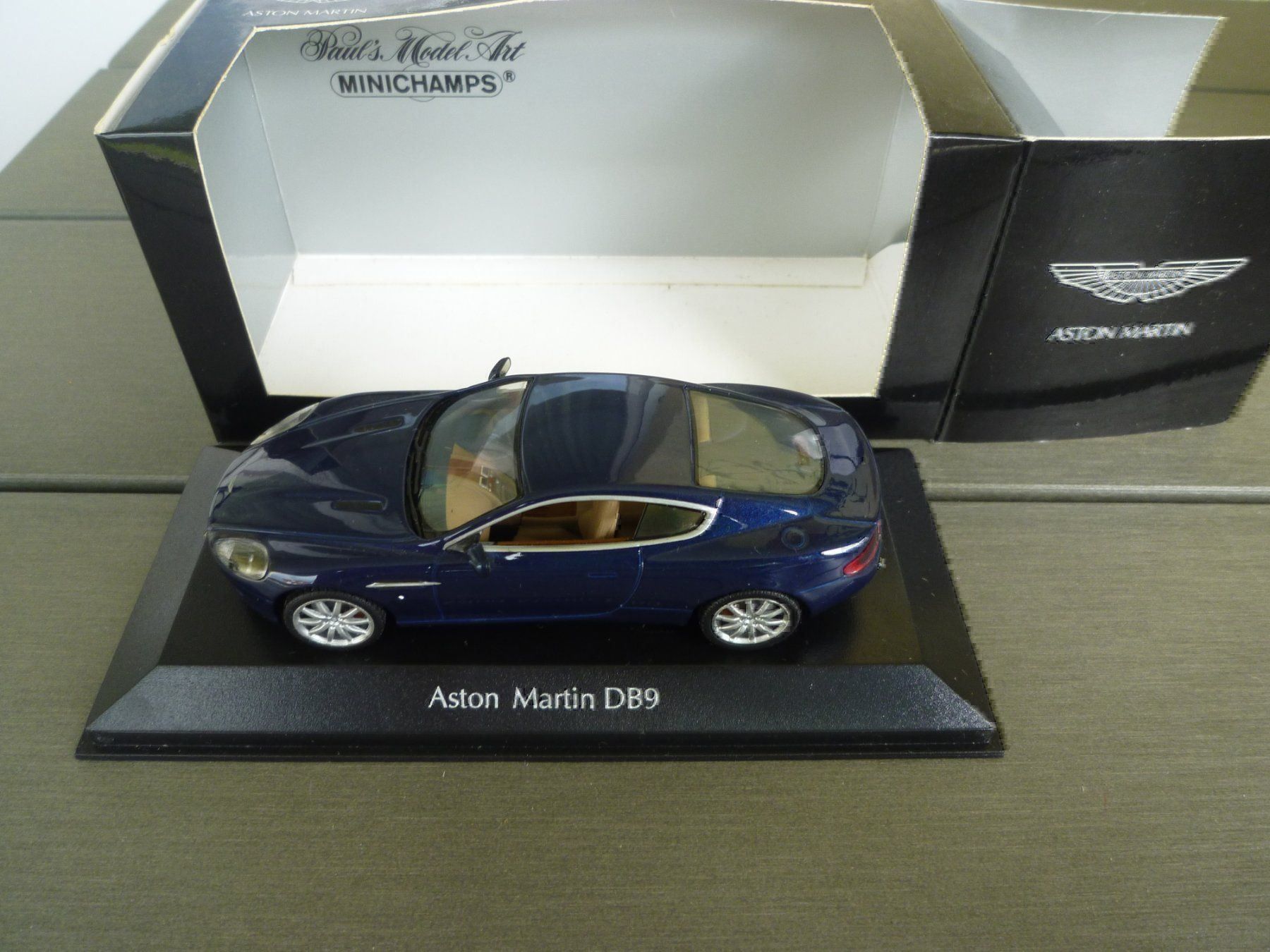 Minichamps Modellini d'auto: Aston Martin DB9 – Nuovo e nell'imballaggio originale da Flawil venduto da Imperiosud 4
