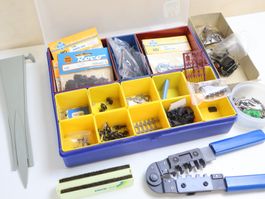 Viele Ersatzteile + Box H0 ROCO DC & Co