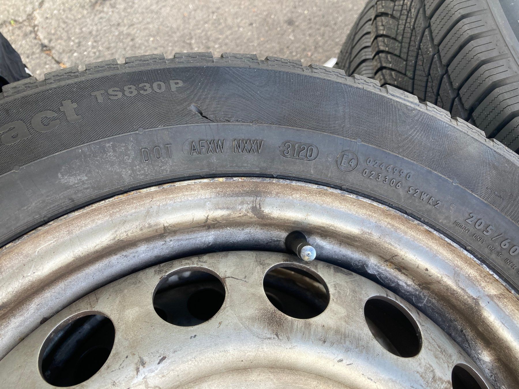 Mazda Pneumatici & Ruote complete: Mazda 3 Winterräder 205/60R16 – Usato da Cham venduto da WB2223 4