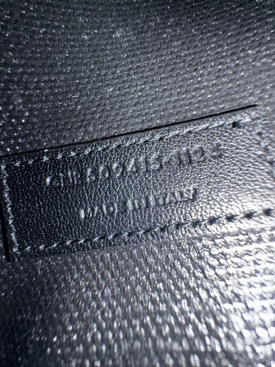 Borse: Saint Laurent Rive Gauche Large Tote Bag – Nuovo (secondo la descrizione) da Fribourg venduto da ann_bh2p 7