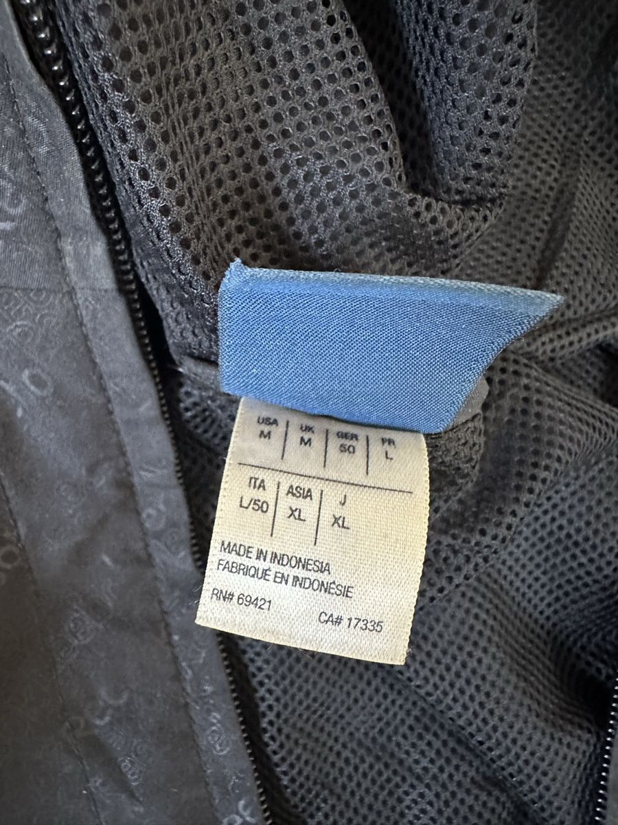 Reebok Giacche: REEBOK REGENJACKE – Usato da Ennetbaden venduto da kloter6 1
