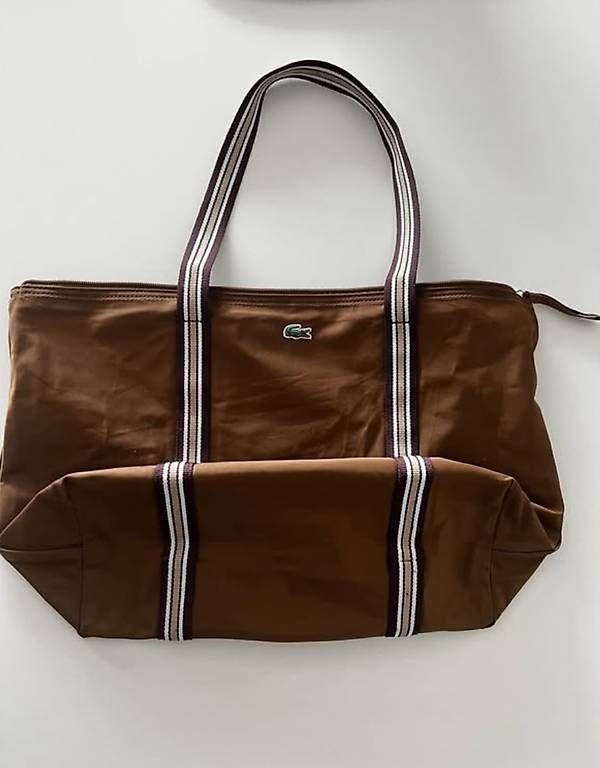 Lacoste Borse da donna: Sac LACOSTE – Usato da Cossonay-Ville venduto da dep_6vxx 1