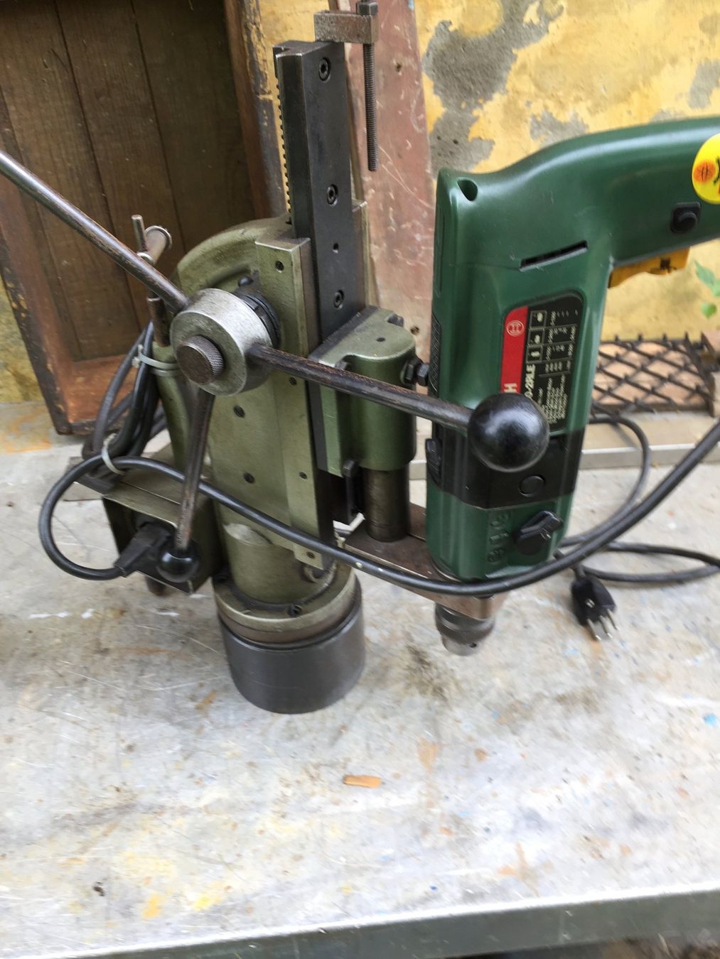 Bosch Trapani: Magnet Bohrmaschine – Usato da Frenkendorf venduto da BasLie 3