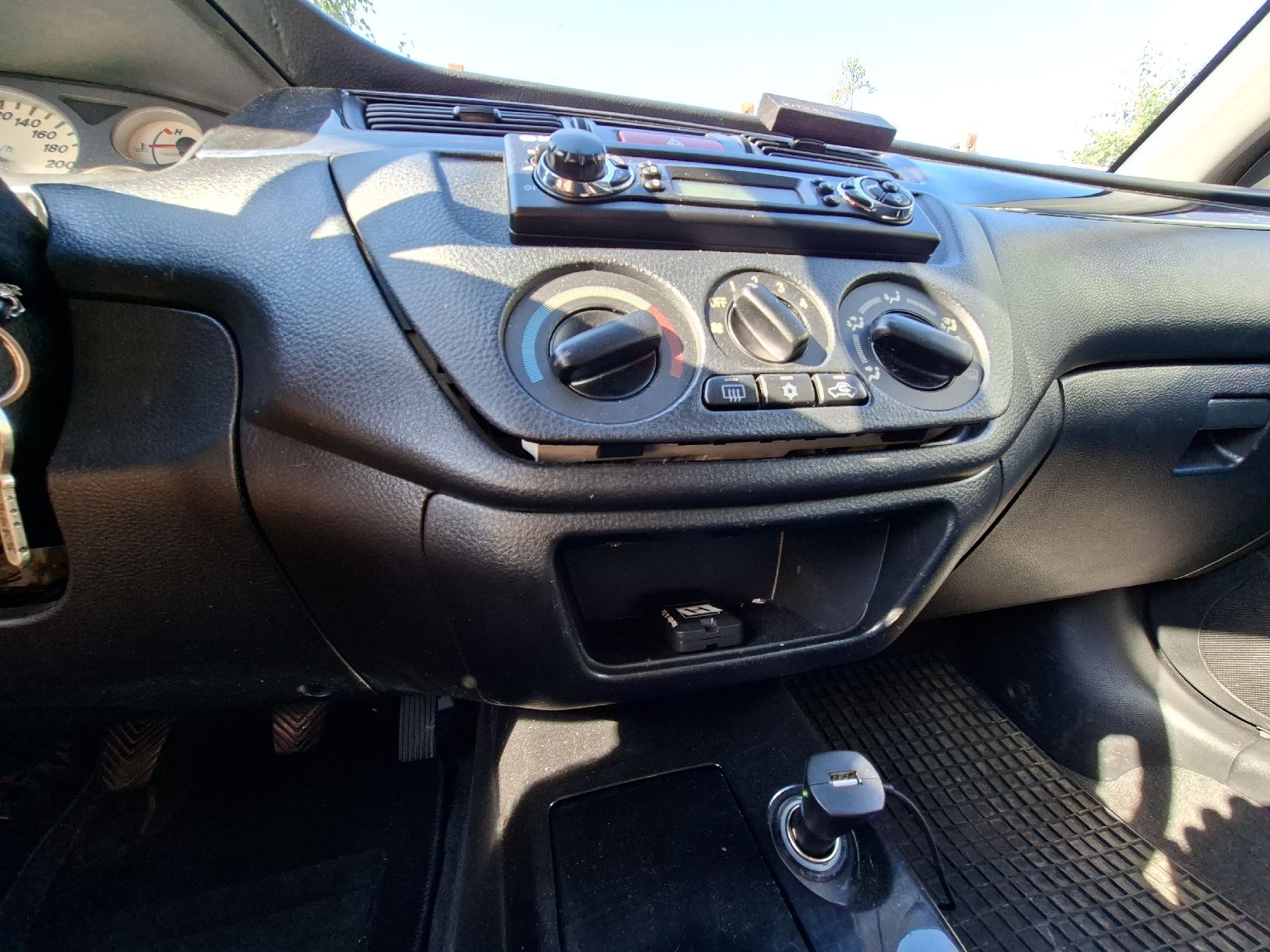 Mitsubishi Automobili: Mitsubishi Lancer Kombi – Usato da Siebnen venduto da Swiss.fabu 6