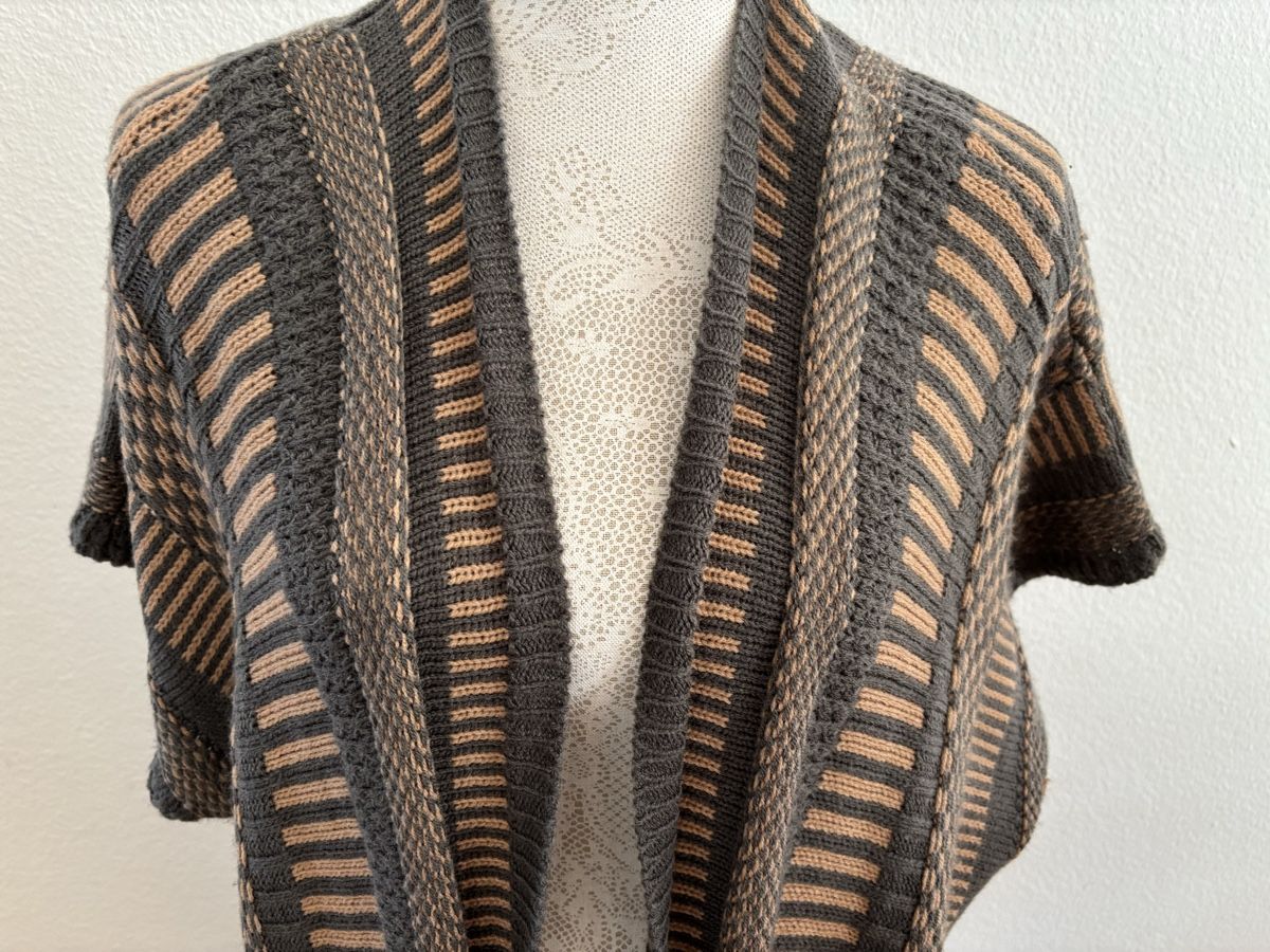 Repeat Autres vêtements femmes: Poncho Repeat cashmere – D'occasion à Winterthur par san_wd8j 1