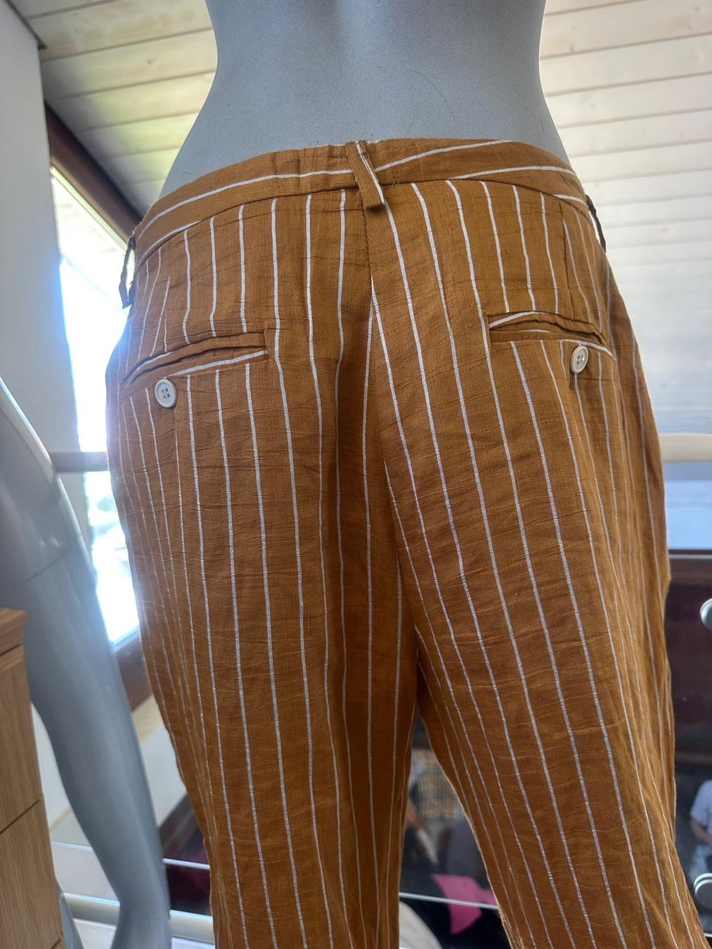 Pantaloni: Leinenhose von VICOLO – Usato da Neuhausen venduto da Lechasseur 2